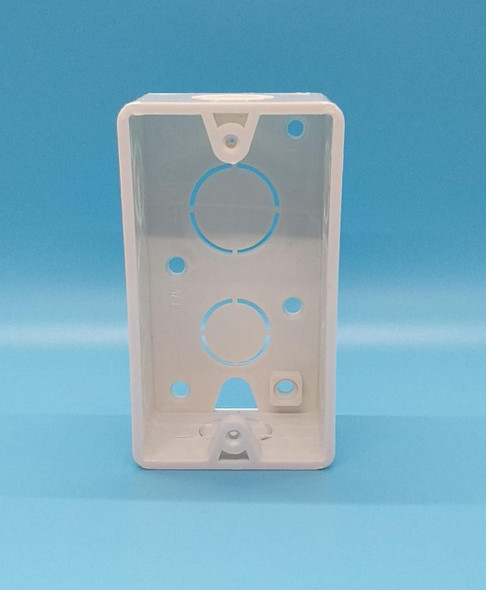 BASE PVC 2 X4 WHITE 20MM/25MM KNOCKOUT