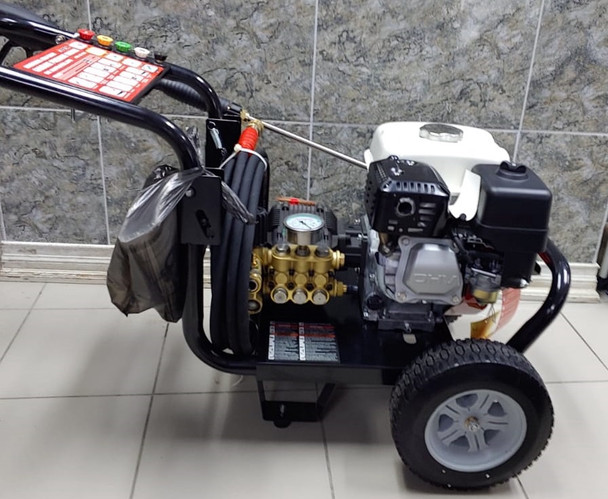 PRESSURE WASHER  HONDA GX 160 3WZ-3000A 3000PSI 3.3 GPM