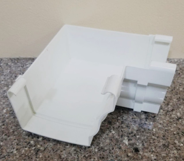 GUTTER 6" PVC INTERNAL CORNER