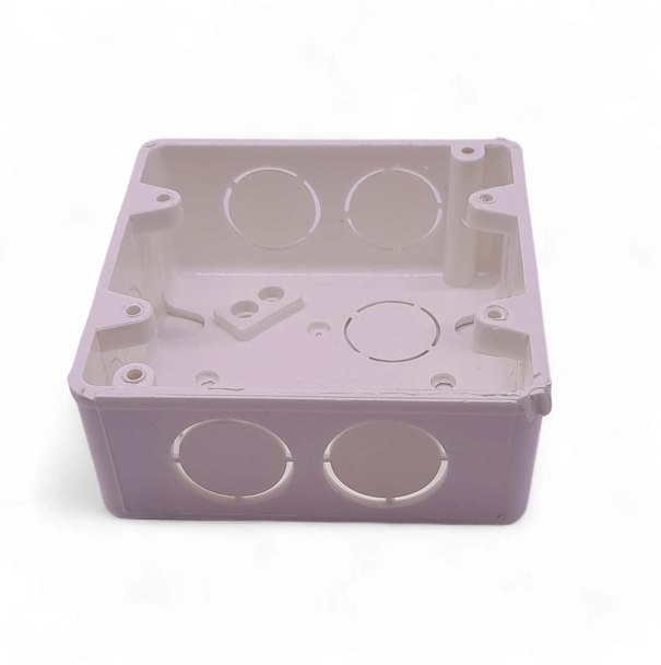 BASE PVC 4" X 4" 20/25MM KNOCKOUT
