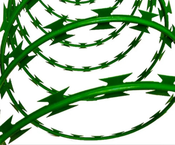 RAZOR WIRE PVC COATED 33 LOOPS WITH CLIPS
