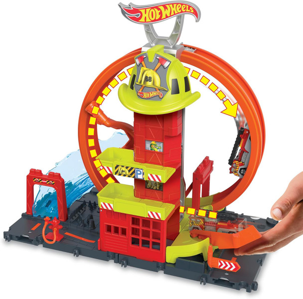 Toy Hot Wheels City with Kid-Powered Elevator & Water-Like Ramp