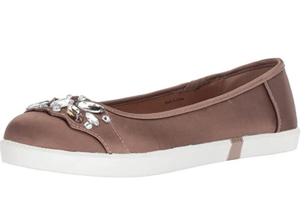 Footwear Kenneth Cole REACTION Women's Row-ing 2 Skimmer Flat with Jewels Ballet Mink