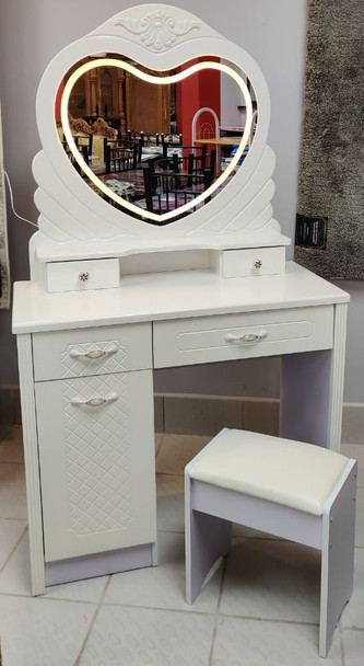 DRESSER WITH LIGHTED MIRROR & SEAT 658 HEART WHITE