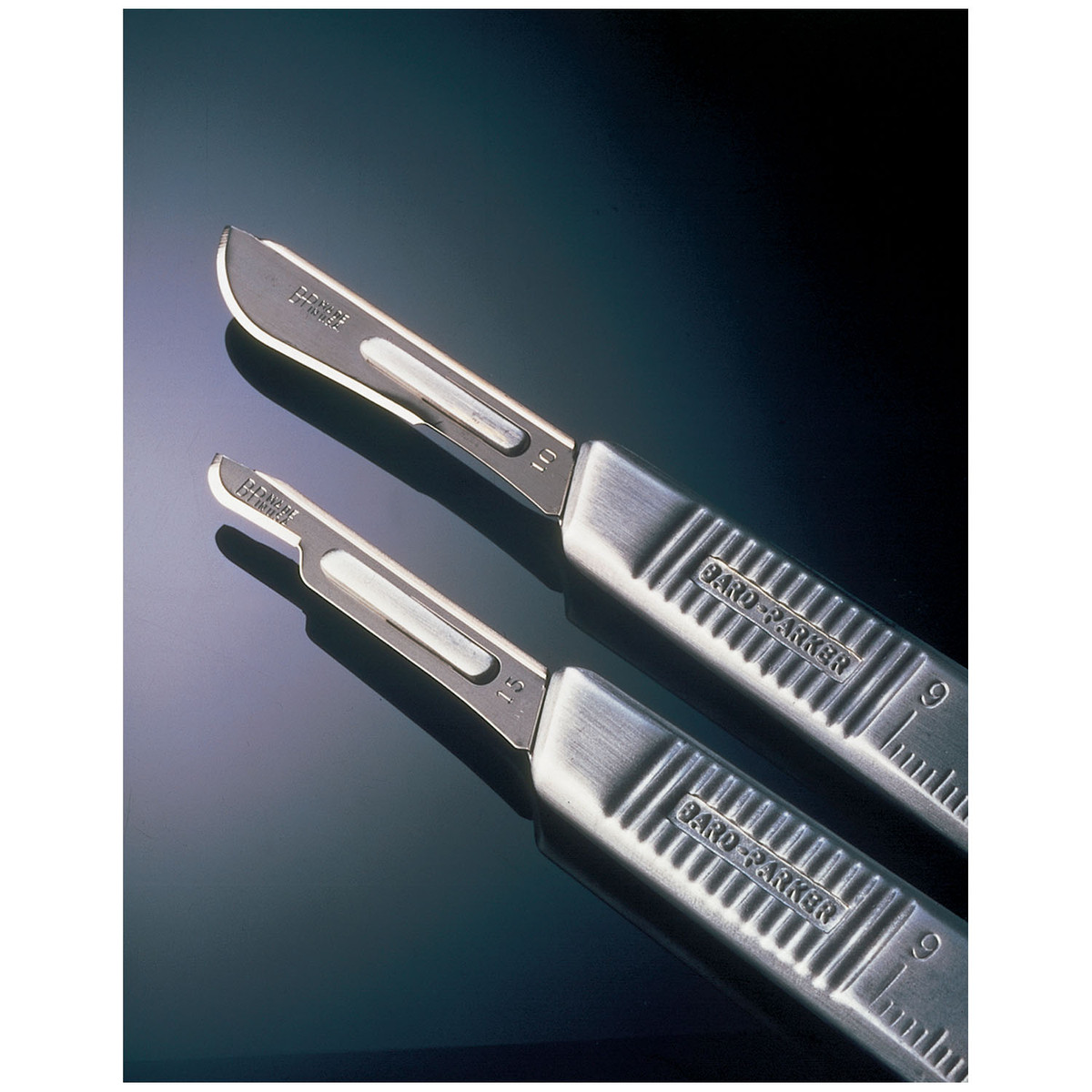 Aspen Surgical Bard-Parker« Rib-Back« Carbon Steel Blades (10111_371120) Aspen Surgical Bard-Parker« Rib-Back« Carbon Steel Blades (10111_371120)