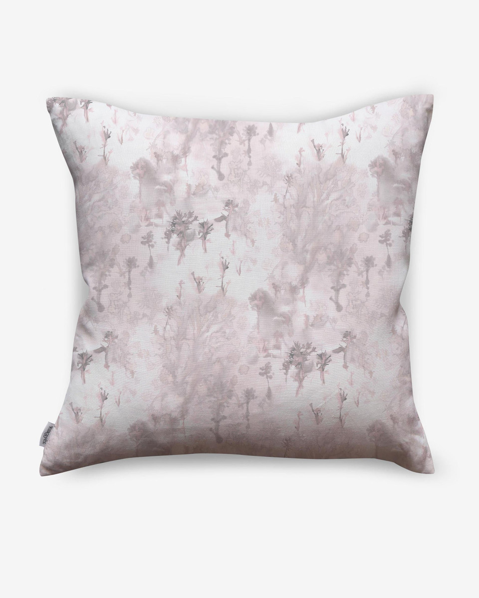 Alba Pillows & Linens