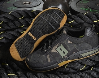 core containment shoe - ultralight cross trainer