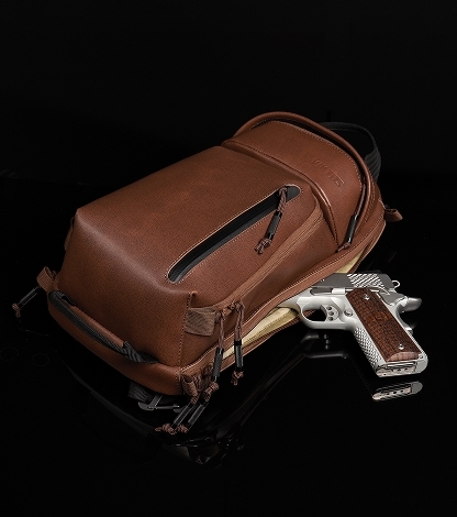 Upscale 3 Leather Slingbag