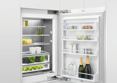 Fisher & Paykel - 30in. 12.1 cu.ft. Bottom-Freezer Built-In Column Refrigerator with Stainless Interior and Internal Ice and Water - Custom Panel Ready