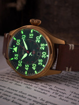 AVI-8 Hawker Hurricane Clowes Northolt  Automatic Watch AV-4097-04