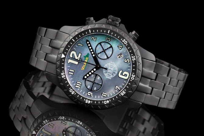 Iron Wolf militair chronograaf horloge met parelmoer P714305