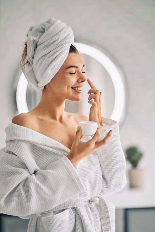 Unleash Your Natural Glow with Carrot Seed Essential Oil