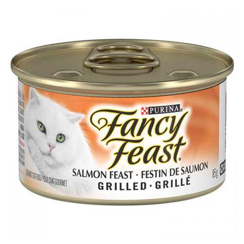 Fancy Feast Salmon Feast 85g – premium wet cat food with tender salmon, perfect for a nutritious and flavorful meal