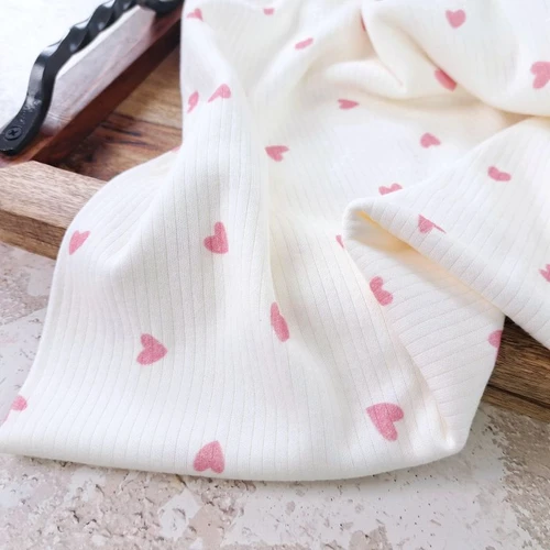 REMNANT: Love:  Wide Ribbed Knit, European Import (43 cm)