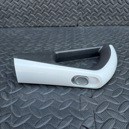 white-grip.jpg white-grip.jpg