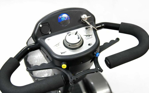 Sterling Sapphire 2 Mobility Scooter Image 3