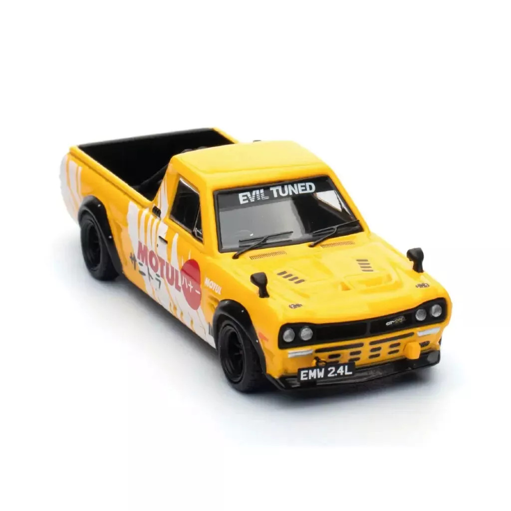 ☆パイナップルさん専用☆UD TRUCKS Quester ミニカー ISUZU / UD TRUCKS JAPAN MOBILITY SHOW 2025 | Merchandise