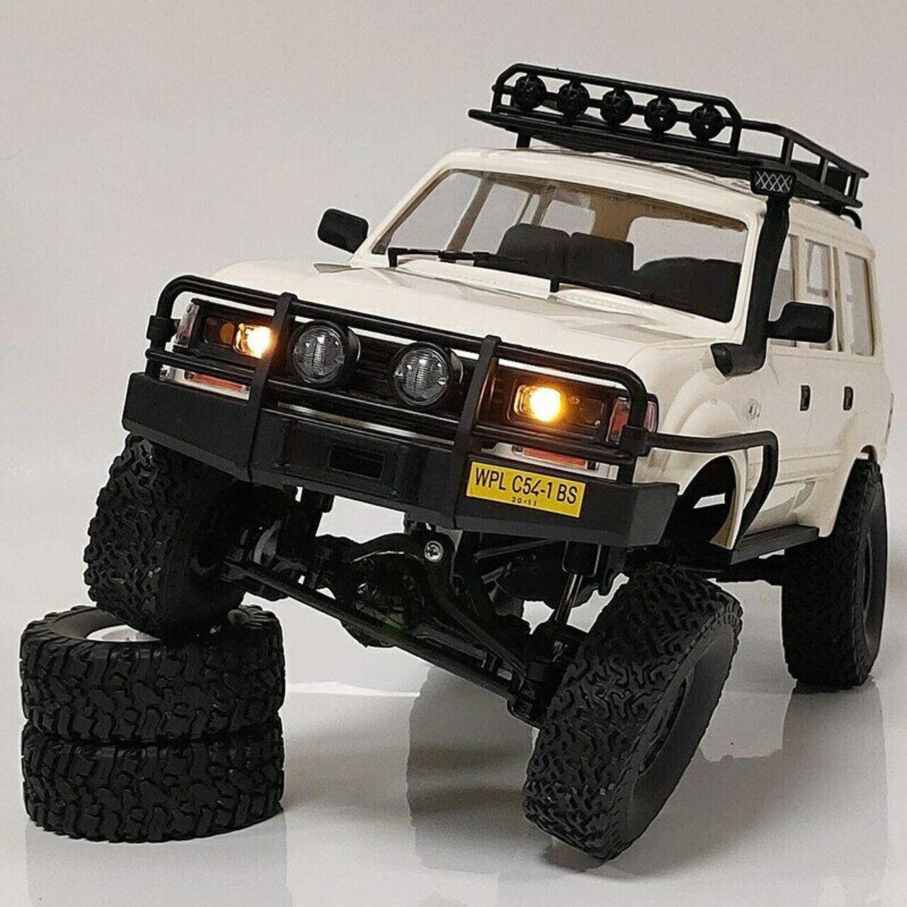 WPL C24改　C54..1 ランクル80ボディ搭載　製作車　1/16 WPL C24改 C54..1 ランクル80ボディ搭載 製作車 1/16 - メルカリ