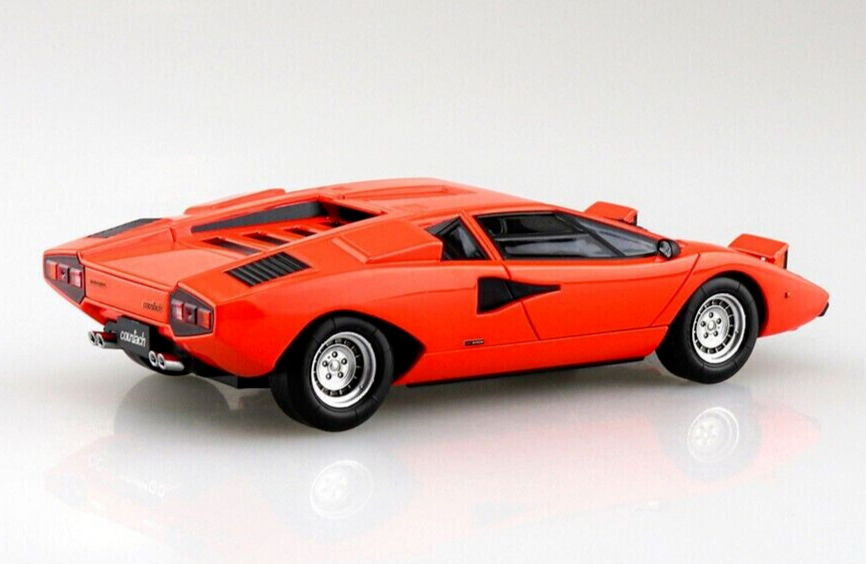 Lamborghini Countach LP400 ラジコンカー Aoshima 1/32 LAMBORGHINI COUNTACH LP400 Plastic Model Kit *GREEN*