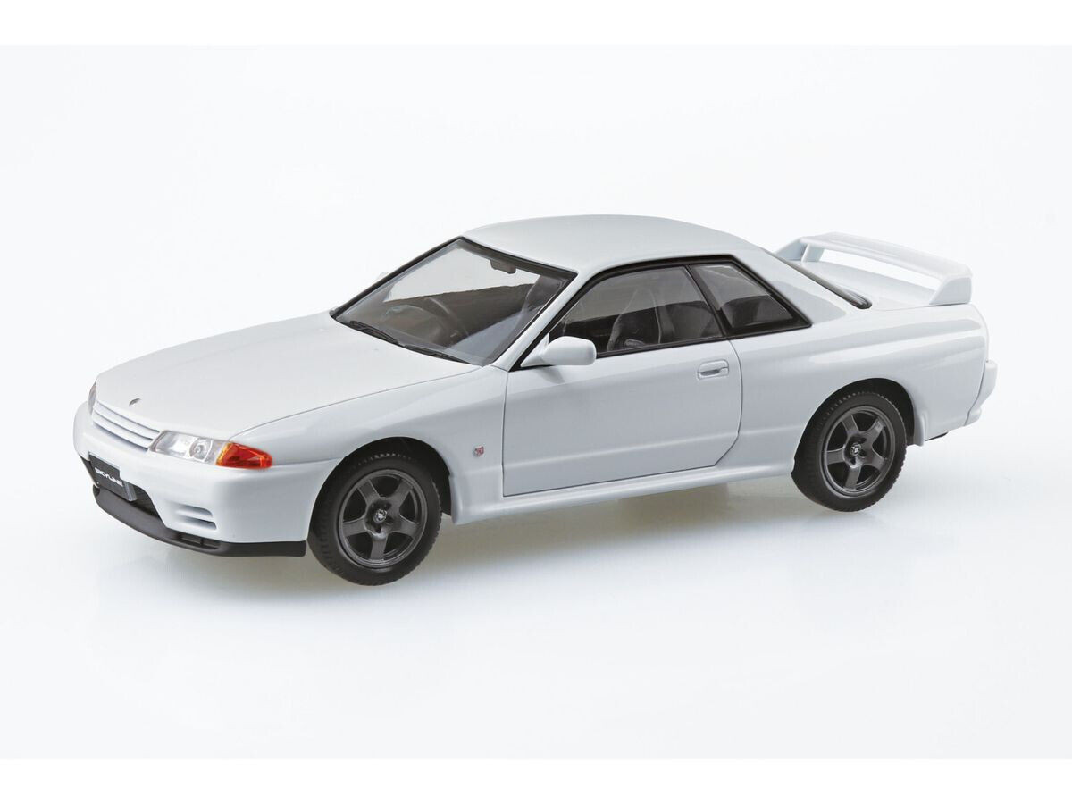 Aoshima 1/32 NISSAN Skyline R32 GT-R Plastic Model Kit -RED-