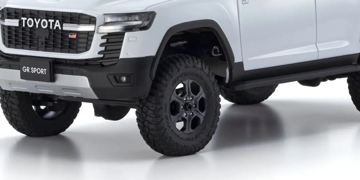 Kyosho RC 1/28 Mini Z TOYOTA LAND CRUISER 300 GR Sport 4X4