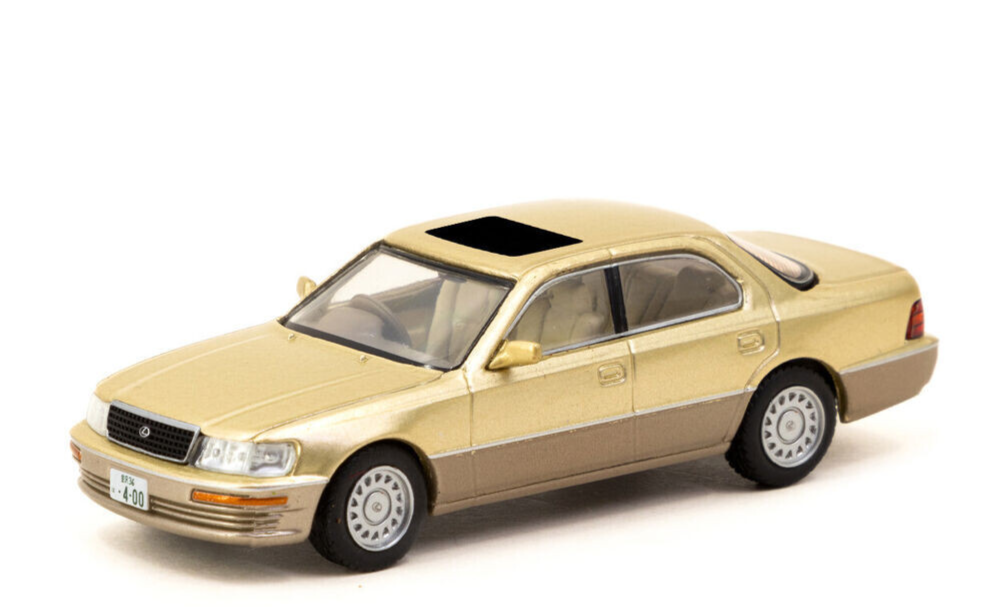 Tarmac 1/64 LEXUS LS400 Diecast Model Car -CHAMPAGNE-