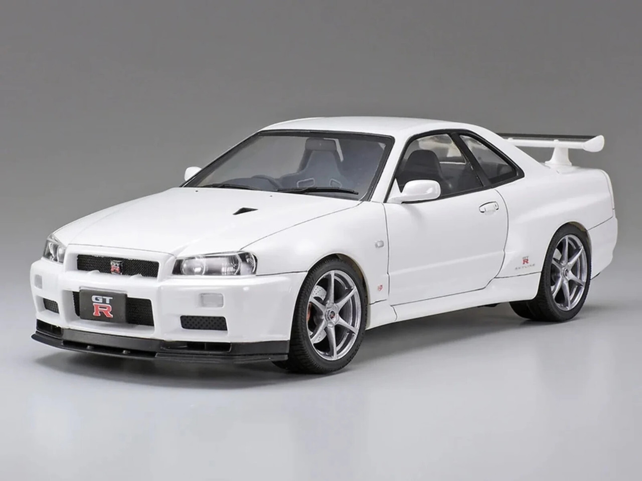 Tamiya 1/24 NISSAN SKYLINE GTR R34 Plastic Model Kit #24258