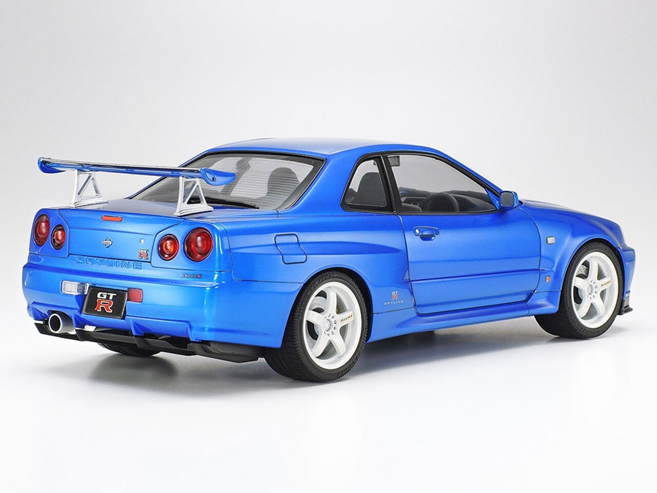 Tamiya 1/24 NISSAN SKYLINE GTR R34 Plastic Model Kit #24258