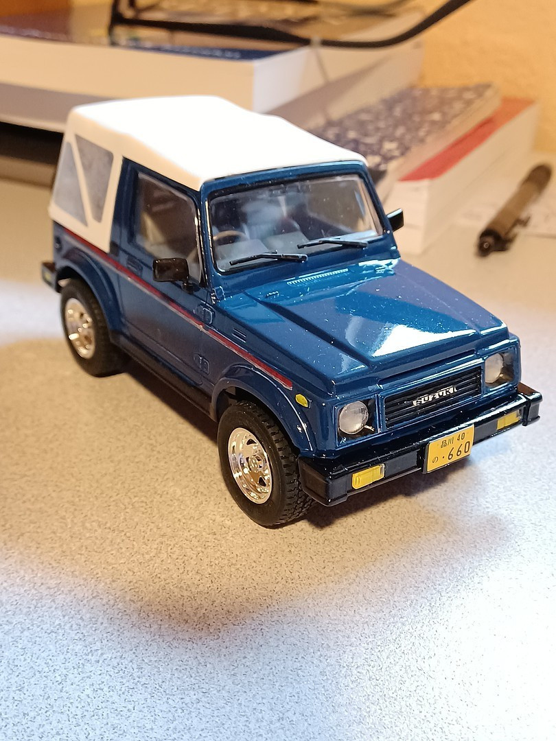 Fujimi 1/24 Suzuki Jimny Samurai 1300 Special 1986 Plastic Model Kit