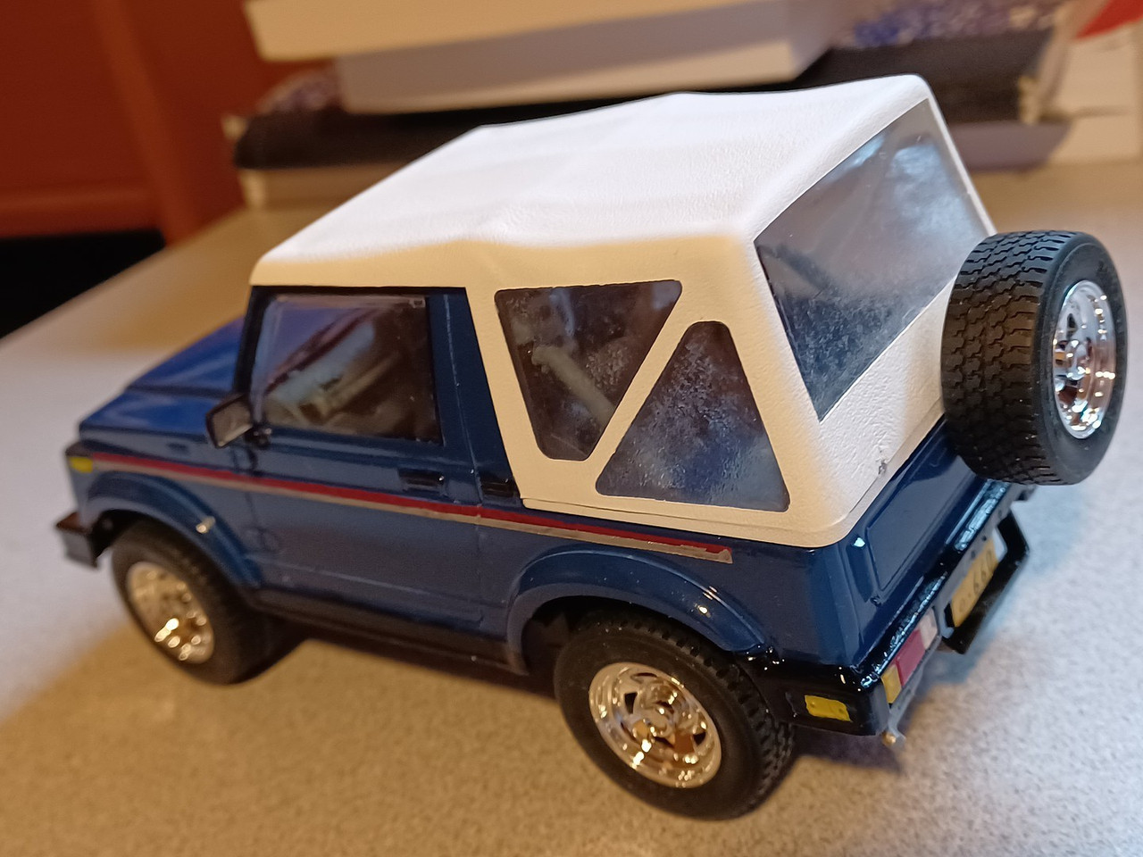 Fujimi 1/24 Suzuki Jimny Samurai 1300 Special 1986 Plastic Model Kit
