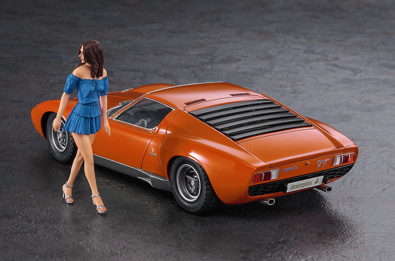 Hasegawa 1/24 Lamborghini Miura P400 SV w/ Italian Girl