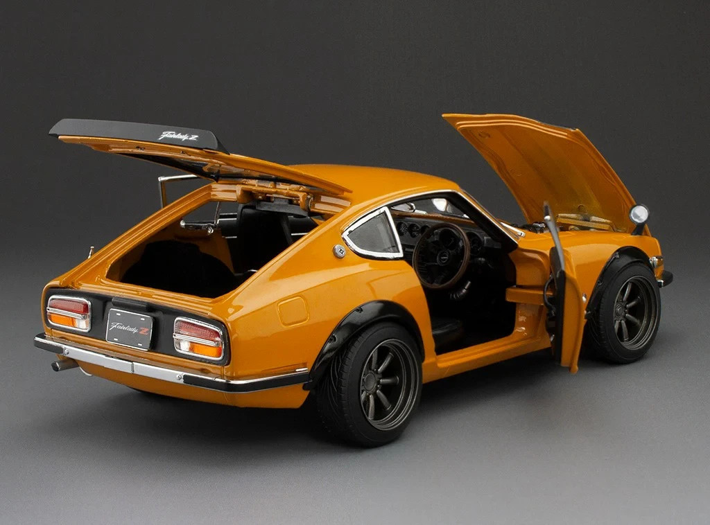 1/18 NISSAN 1970 DATSUN FAIRLADY Z S30 Model Car -ORANGE-