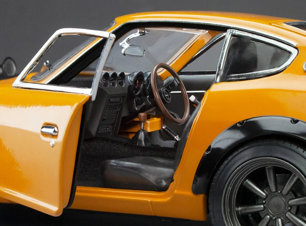 1/18 NISSAN 1970 DATSUN FAIRLADY Z S30 Model Car -ORANGE-