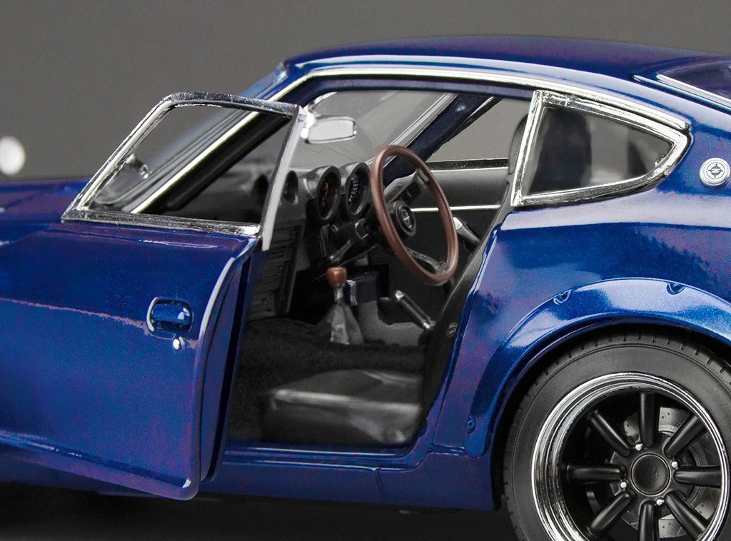 1/18 NISSAN 1970 DATSUN FAIRLADY Z S30 Model Car -BLUE-