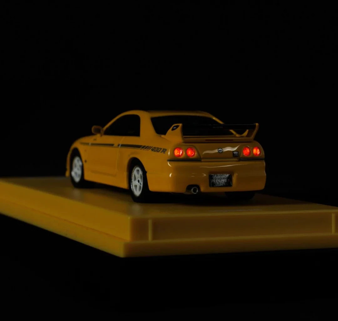 Kyosho 1/64 NISSAN R32 400R Nismo MOTN Model Car w/ LED LIGHTS