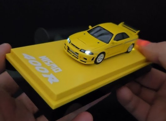 Kyosho 1/64 NISSAN R32 400R Nismo MOTN Model Car w/ LED LIGHTS W/ BASE