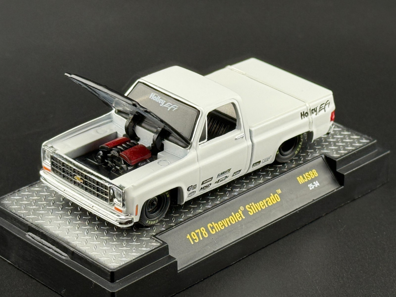 1/64 M2 Machines 1978 CHEVY SILVERADO Holley Custom PICKUP TRUCK