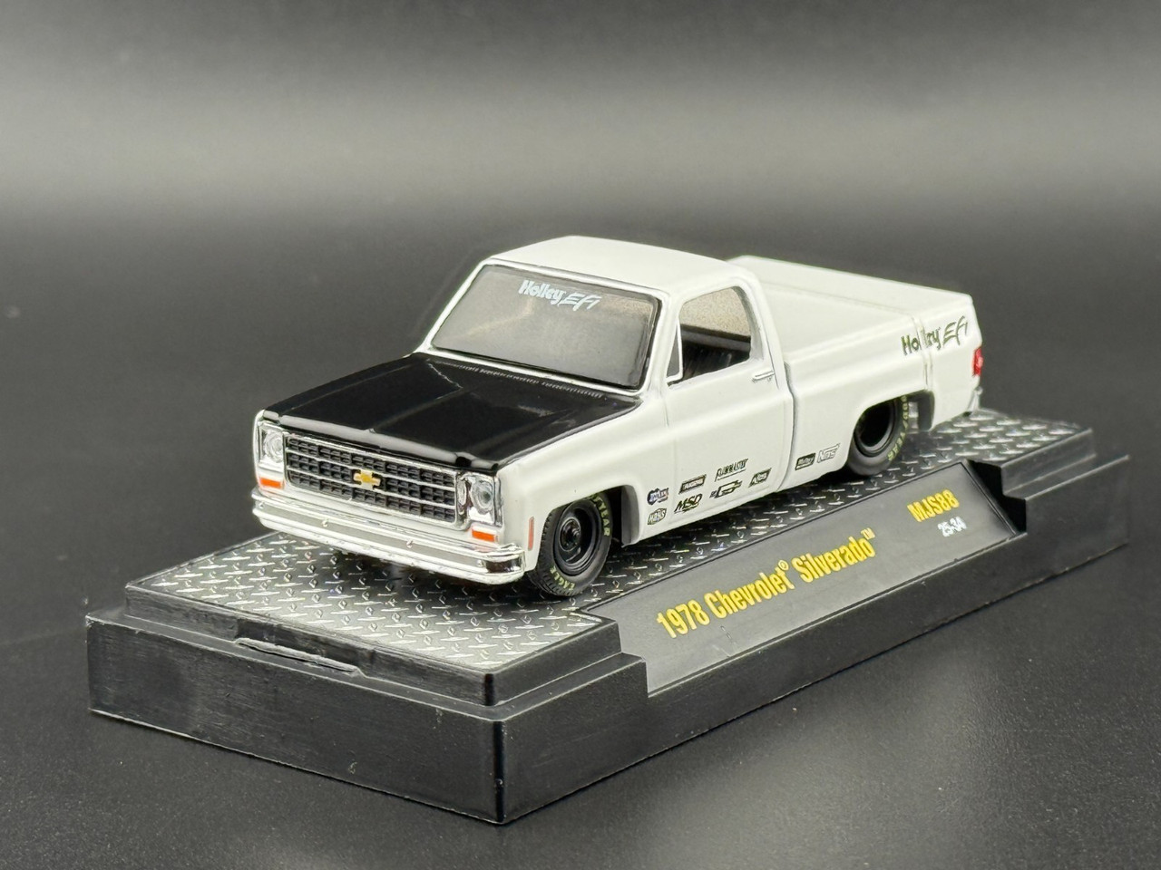 1/64 M2 Machines 1978 CHEVY SILVERADO Holley Custom PICKUP TRUCK