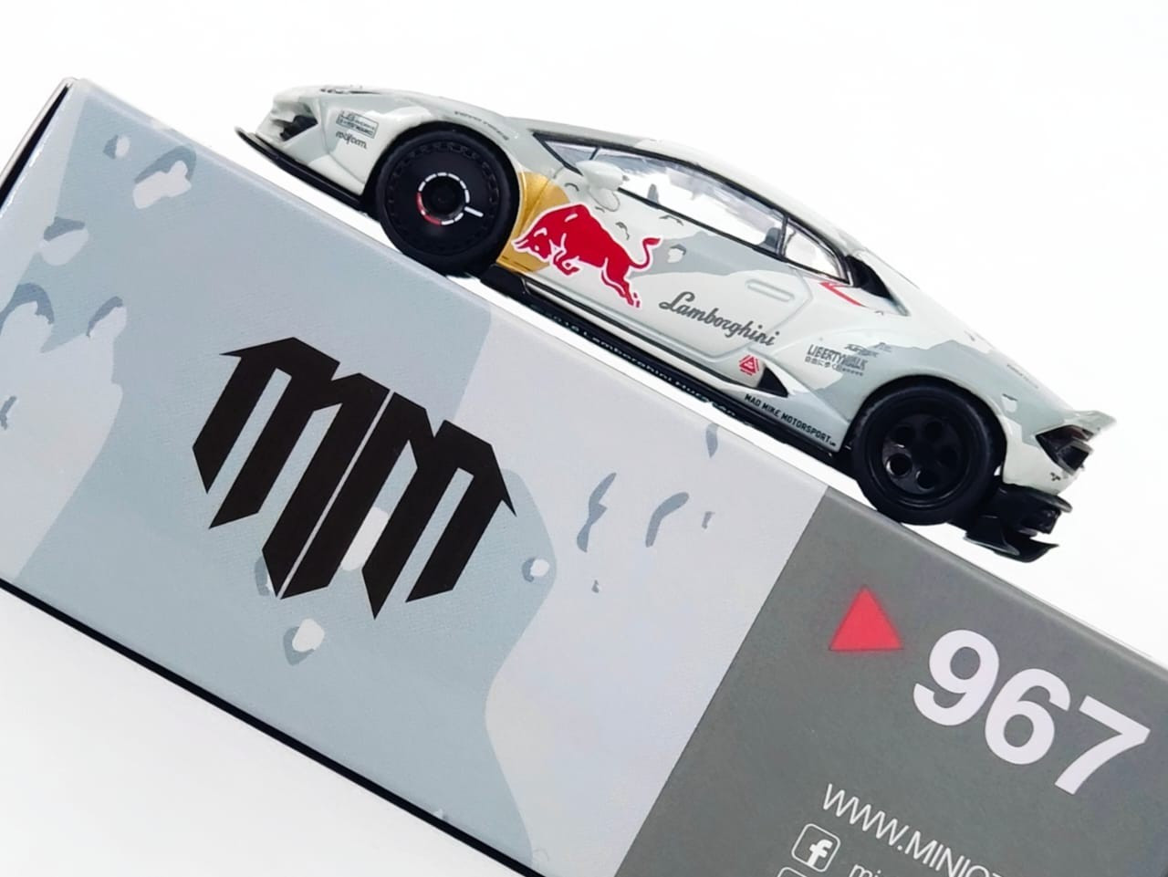 MINI GT 967 MAD MIKE MOTORSPORT lbwk 10台 MINI GT 967 MAD MIKE MOTORSPORT lbwk 10台 MINI GT 967 MAD MIKE