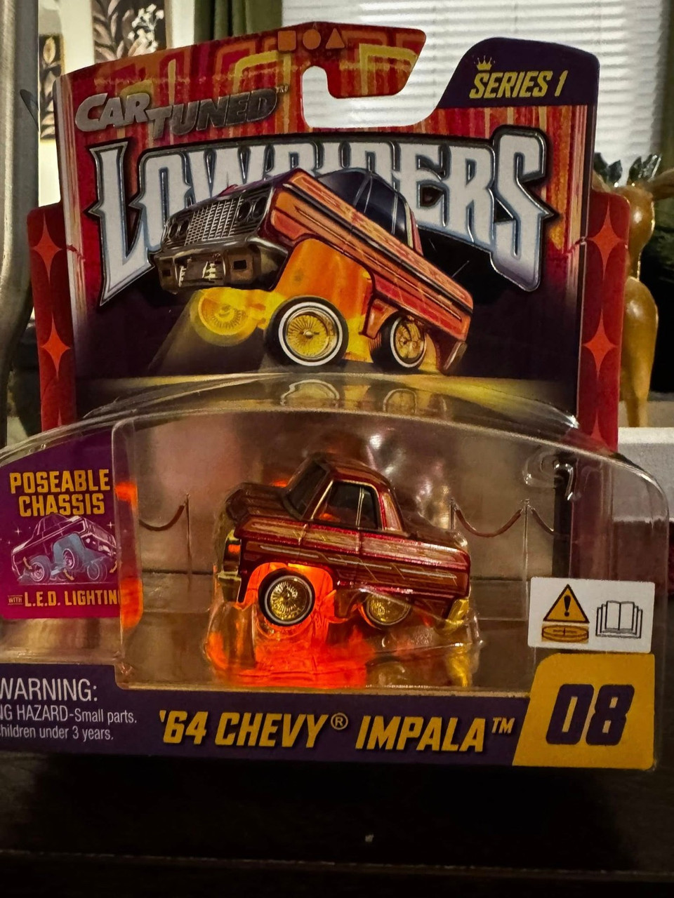 Car Tuned 2025 LOWRIDER Series 1 Show Glow L.E.D. Light Up Chassis