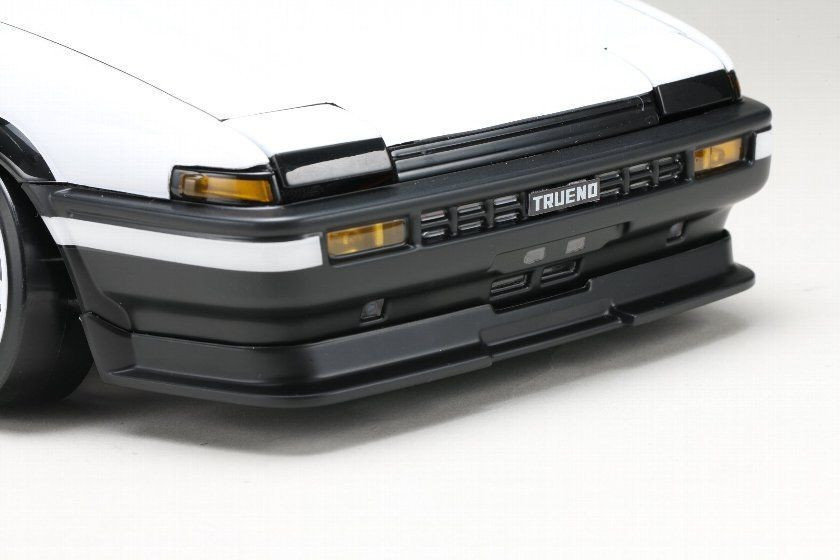 Yokomo AE86 3ドアボディとエアロパーツセット Yokomo 1/10 TOYOTA Sprinter Trueno AERO PARTS SET For AE86 3 Door