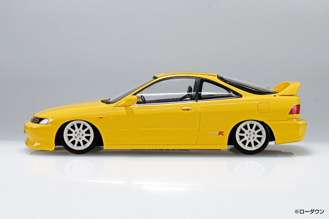 Aoshima 1/32 ACURA INTEGRA TYPE R Snap Model Kit -YELLOW-