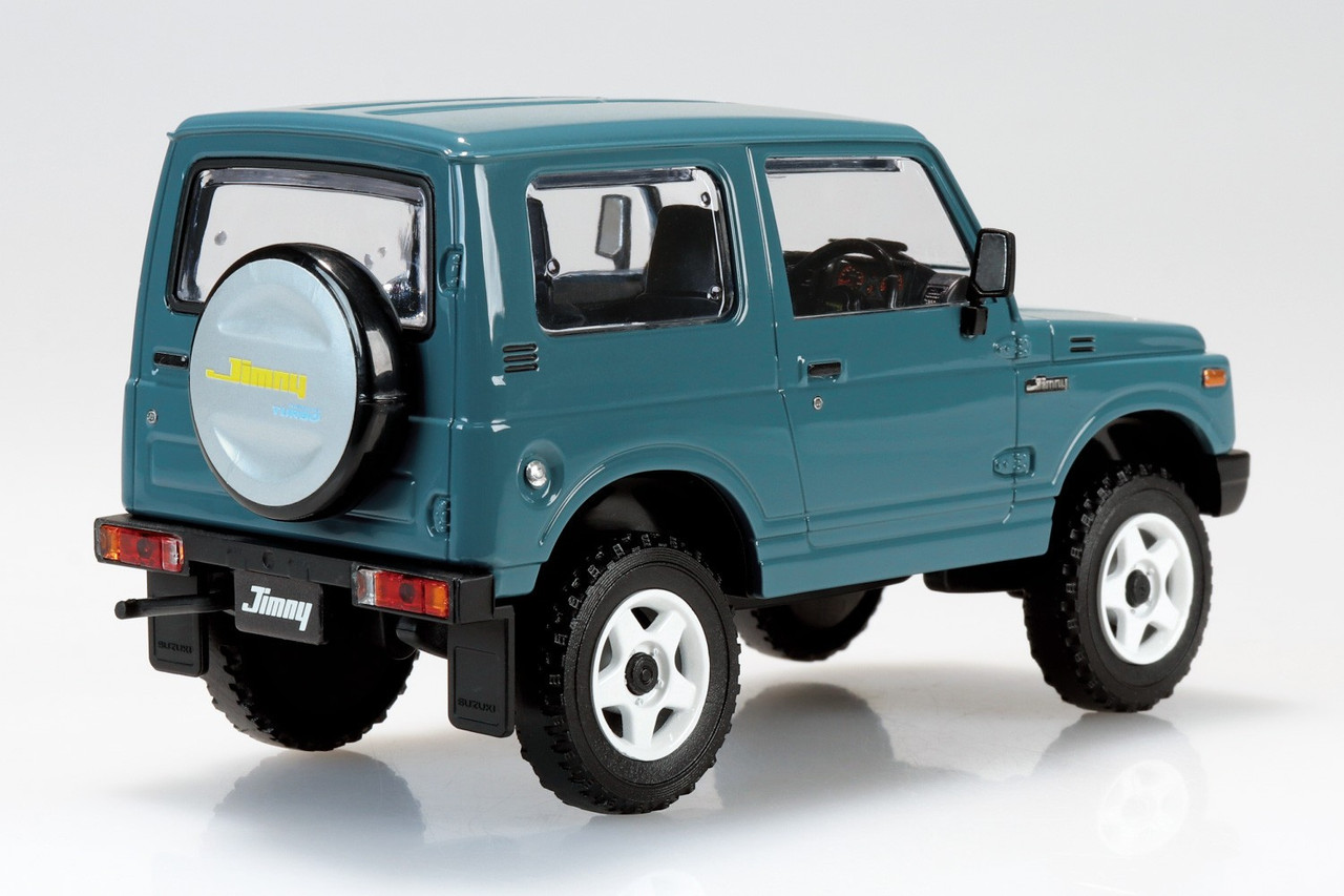 Aoshima 1/32 SUZUKI JIMNY JA11 W/ Custom Wheels Snap Model Kit