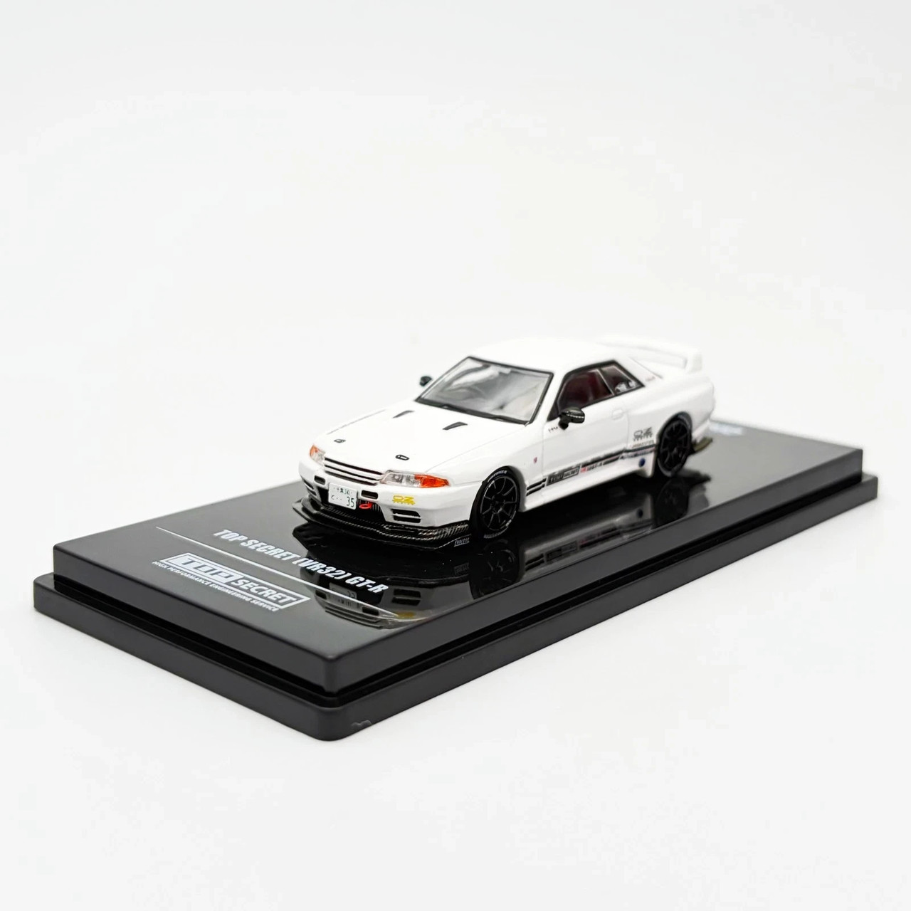 Inno 1/64 NISSAN SKYLINE GTR VR32 Top Secret Model Car -WHITE-