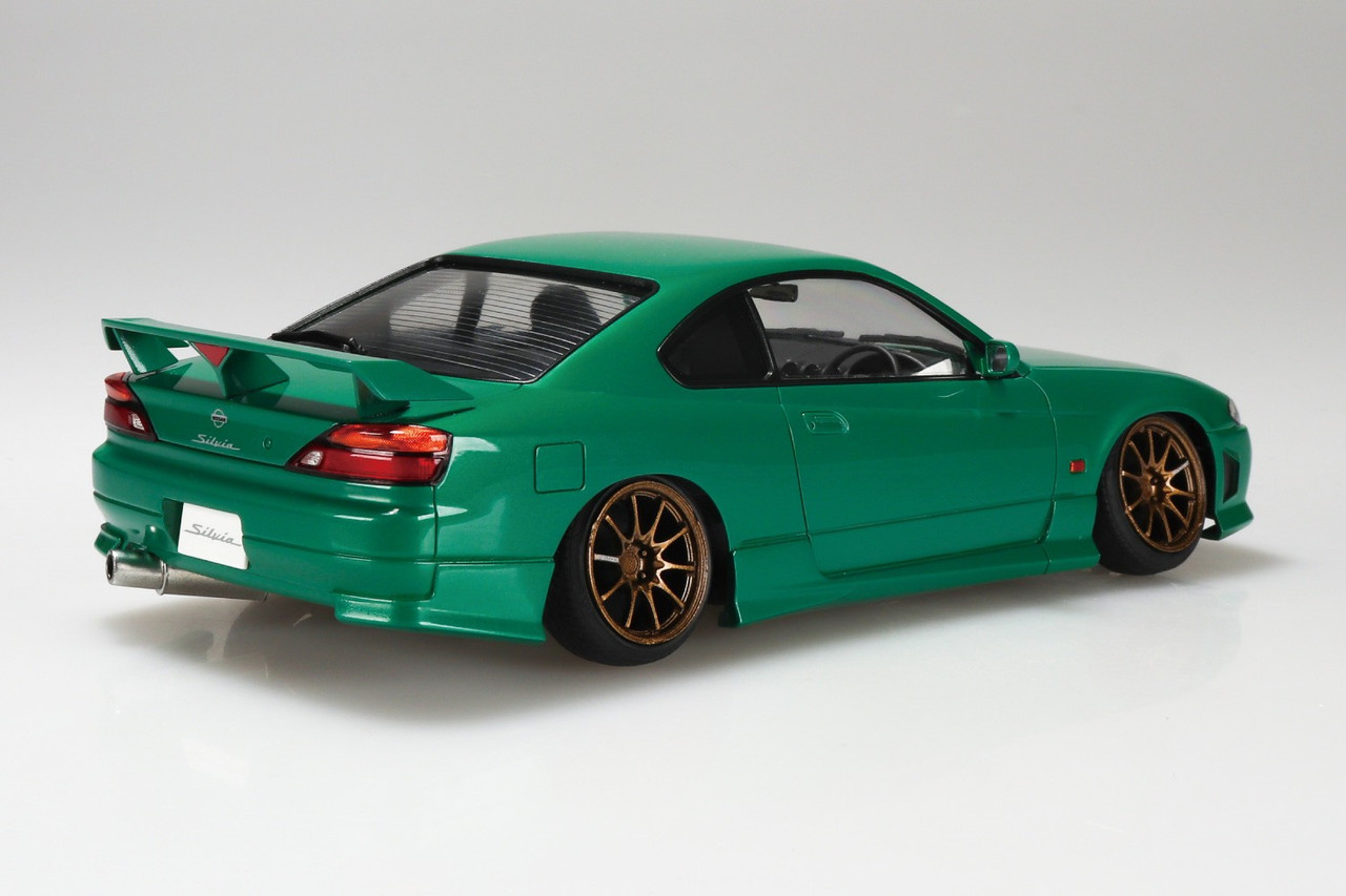 Aoshima 1/24 NISSAN S13 SILVIA 1999 AIR SUSPENSION Plastic Model Kit