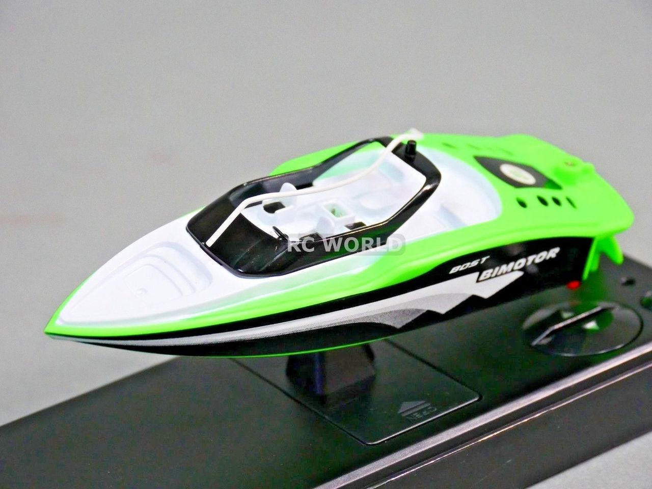 green rc boat