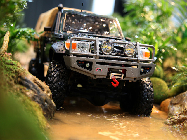 1/10 LC70 Land Cruiser Scale Metal Bumper #48669