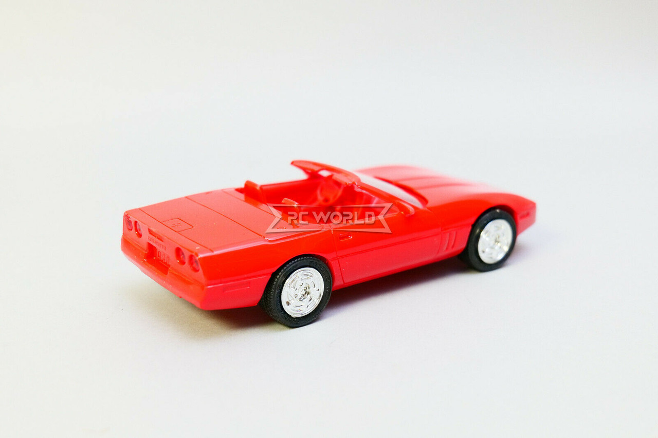 AMT Ertl 1/25 1990 CHEVY CORVETTE Convertible Plastic Model CAR