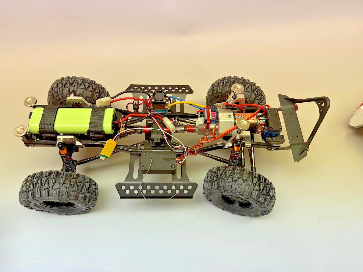RC 1/10 Custom JEEP WRANGLER RUBICON 2-Speed WHITE -RTR-
