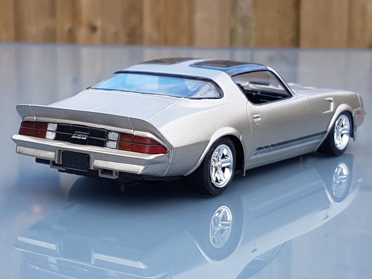Fujimi 1/24 Chevy Camaro Z28 Plastic Model Kit